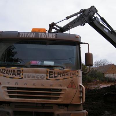 Titantrans004